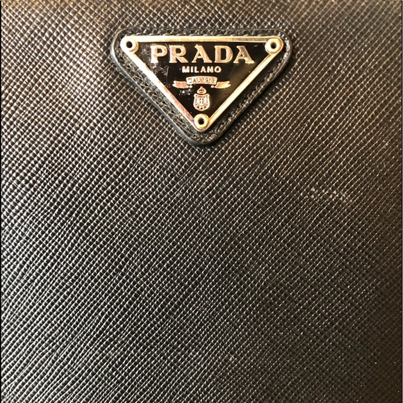 Prada wallet - Picture 1 of 5